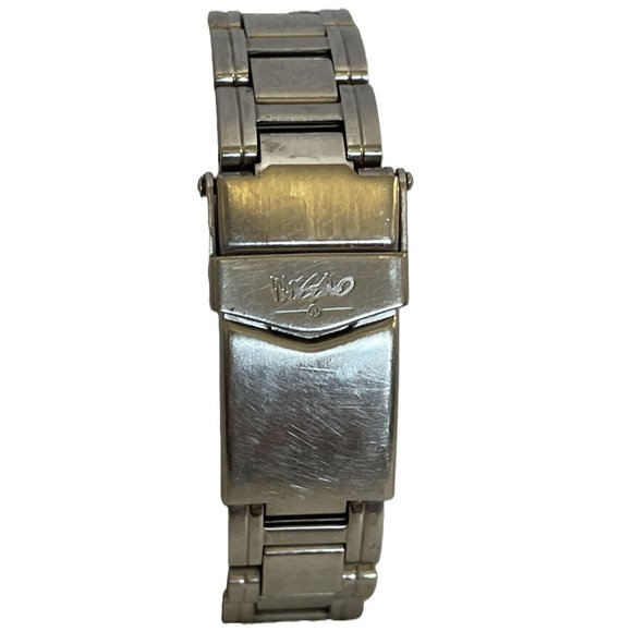 Mossimo Watch: Water Resistant, Glow Marks, New Battery! (Excellent Condition) - Picture 3 of 9